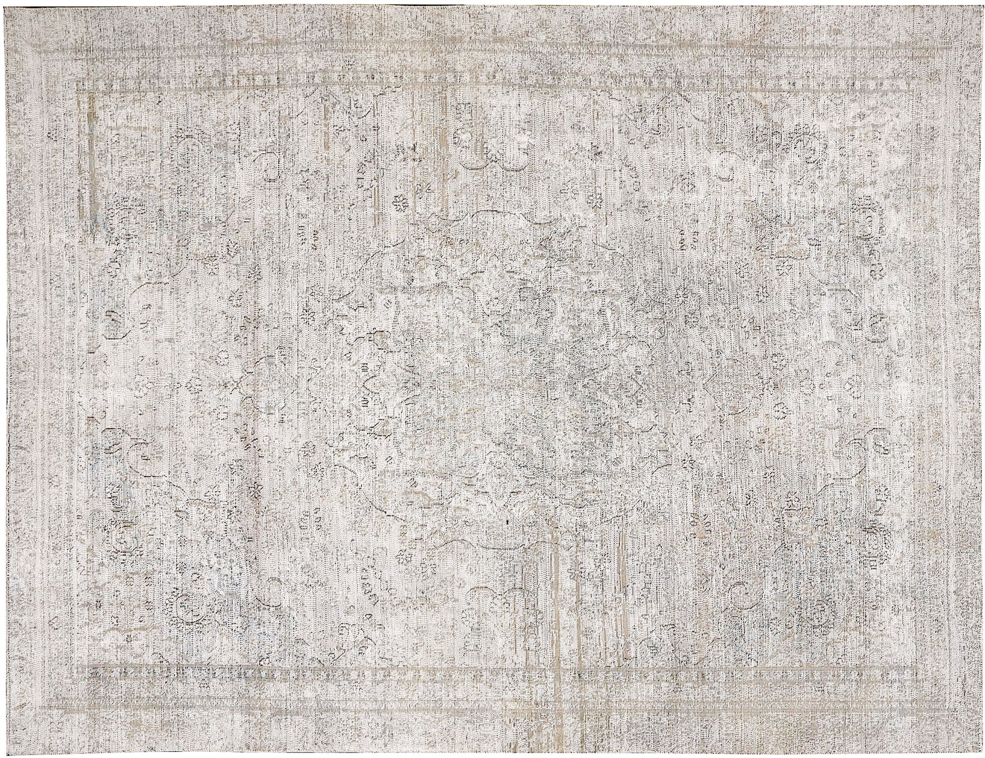 Persian Vintage    Μπεζ <br/>326 x 242 cm